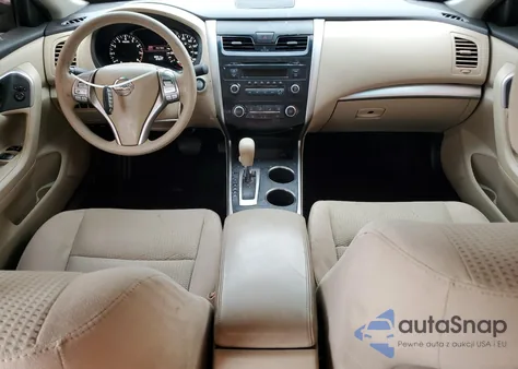 2015 Nissan Altima 2.5 из США, поврежденный, VIN 1N4AL3AP1FN405438